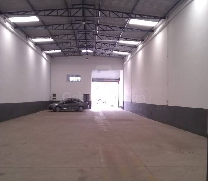 galpao_diamente-preto